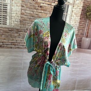 CAbi Silk Wrap Size L